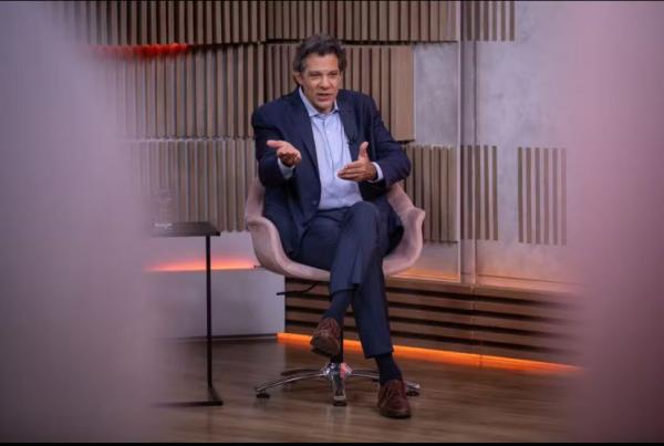 Saiam do caminho: Haddad pede que família Bolsonaro e aliados deixem o governo negociar com os EUA