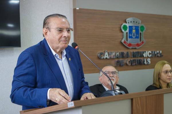 Valdeci Cavalcante é homenageado em Oeiras