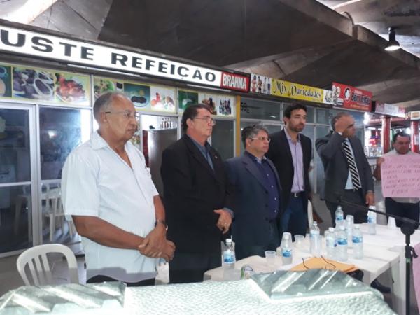 Gustavo Neiva e Comiss&atilde;o de Deputados vistoriam Terminal Rodovi&aacute;rio de Teresina.(Imagem:ASCOM)