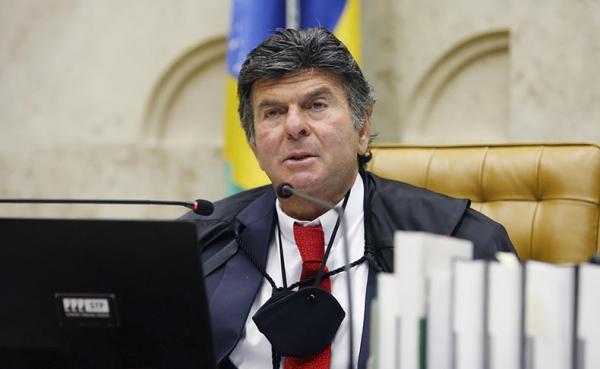 Fux diz que presidente do STF não pode tudo e que não deve revogar decisão de Kassio sobre Ficha L