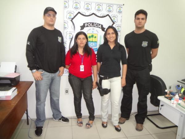 Pol&iacute;cia Civil e Conselho Tutelar realizaram vistorias nos mot&eacute;is de Floriano.(Imagem:FlorianoNews)