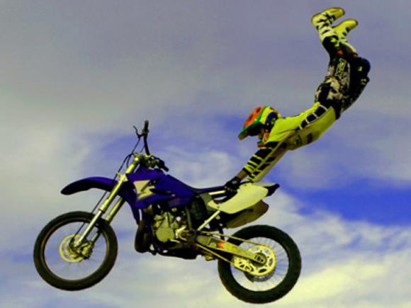 SUTRAN organiza show de motos para a população florianense