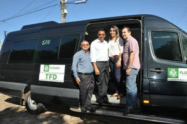 Prefeitura de Floriano contrata veículos para correição e Tratamento Fora do Domicílio.(Imagem:SECOM)
