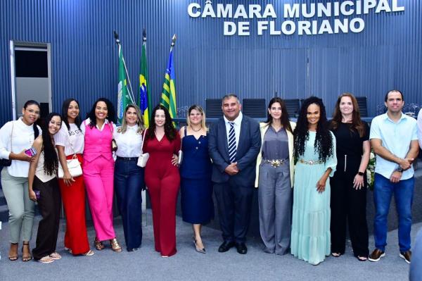 C&acirc;mara Municipal de Floriano realiza sess&atilde;o solene em homenagem ao Dia do Fisioterapeuta e do Terapeuta Ocupacional.(Imagem:CMF)