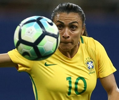 Título para Marta dá mais força ao futebol feminino