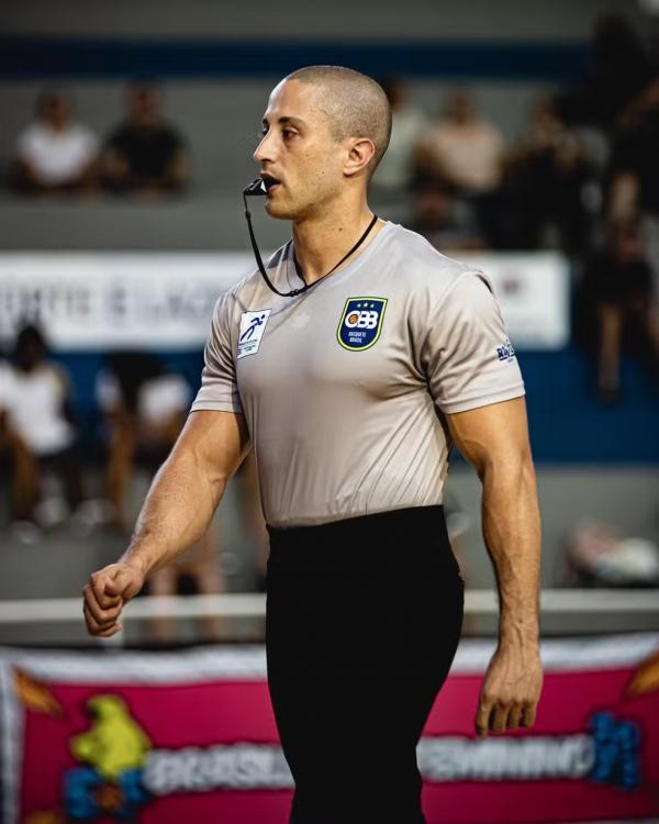 Ramiro &eacute; &aacute;rbitro de basquete e far&aacute; sua estreia na Summer League.(Imagem:Arquivo Pessoal)