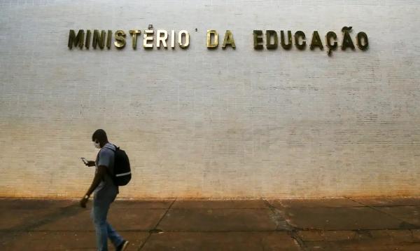Ministro diz que Ideb norteia caminhos para a educa&ccedil;&atilde;o b&aacute;sica.(Imagem:Marcelo Camargo/Ag&ecirc;ncia Brasil)