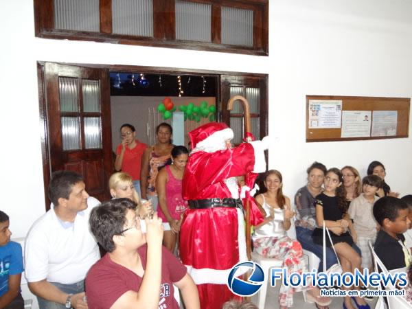 Centro Esp&iacute;rita Allan Kardec realizou doa&ccedil;&atilde;o de brinquedos em Floriano.(Imagem:FlorianoNews)