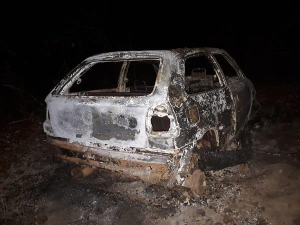 Carro incendiado é localizado na zona rural de Floriano