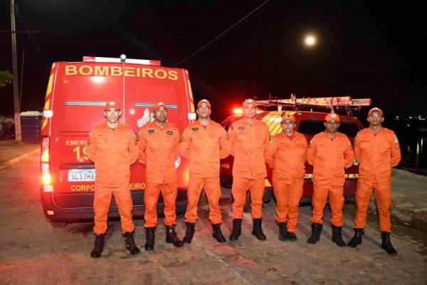 Arrast&atilde;o com Durval Lelys marca Estreia da Folia de Carnaval em Floriano (Imagem:Secom)