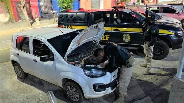 Veículo furtado em Guarulhos-SP é recuperado pela PRF em Floriano