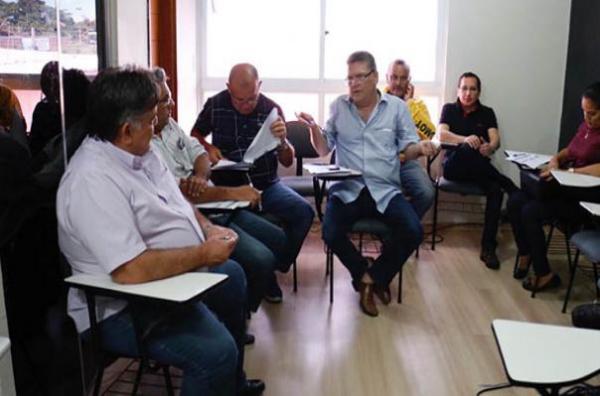Conselho propõe reajuste de 12% na tarifa de ônibus, mas prefeito tem poder de vetar