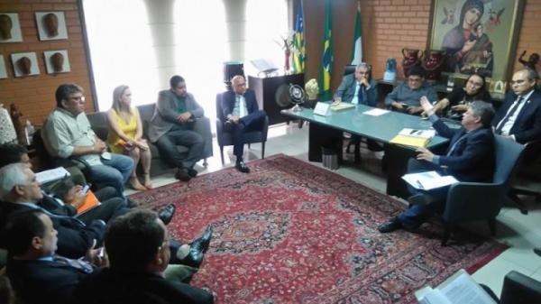 Reunião sobre a PPP dos terminais rodoviários(Imagem:Alepi)