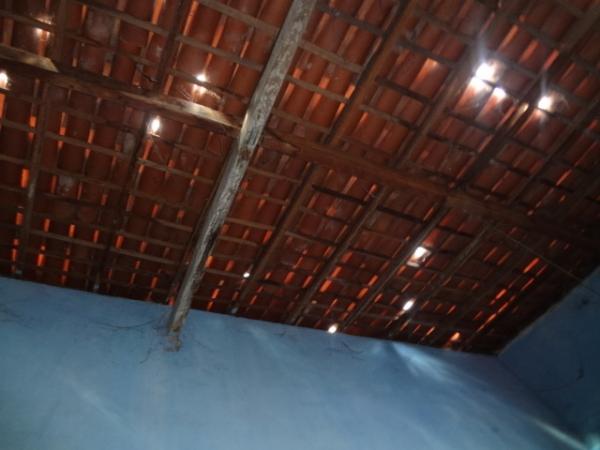 Estrutura do pr&eacute;dio da casa do estudante em Floriano est&aacute; em situa&ccedil;&atilde;o cr&iacute;tica.(Imagem:FlorianoNews)