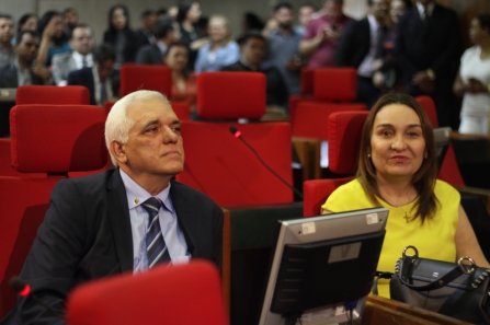 Flora Izabel propõe a instalação de clínica em São Raimundo Nonato