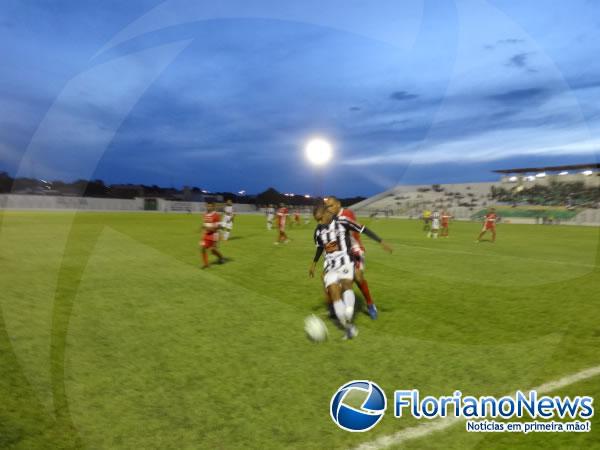 Cori-Sabbá perde para o 4 de Julho em Floriano.(Imagem:FlorianoNews)