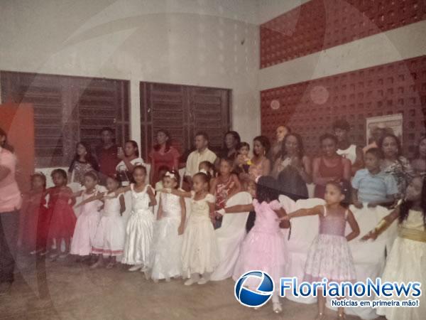 Escola Eduardo Carvalho realiza cerim&ocirc;nia infantil em Floriano.(Imagem:FlorianoNews)