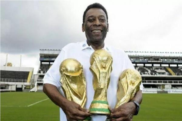 Brasil se despede de Pelé com luto oficial e velório aberto