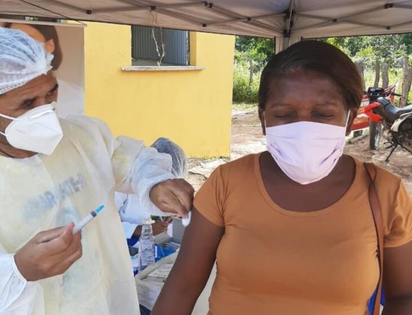 Comunidade quilombola Mimbó é a primeira a ser completamente imunizada contra Covid no Piauí
