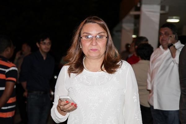 TRE adia julgamento de ação que pode cassar Flora Izabel