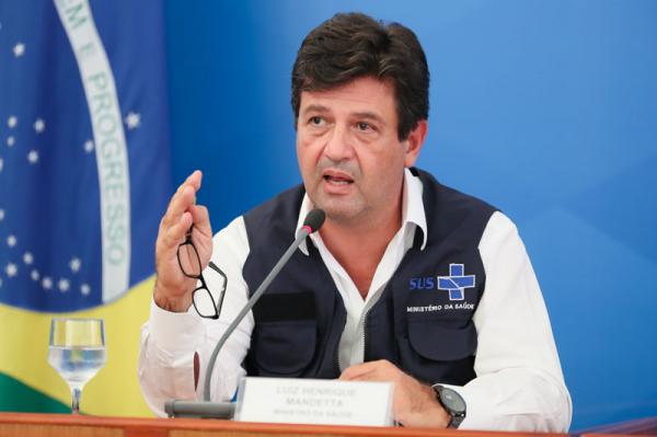 Ministério quer aumentar testes para até 50 mil ao dia, mas oferta não será a todos