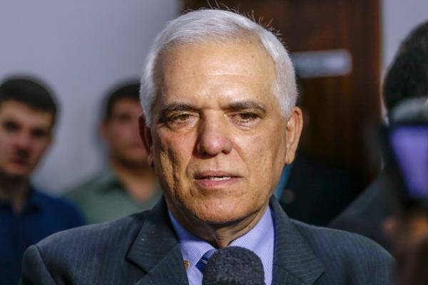 Michel Temer garante a Themístocles Filho que BR 222 será feita