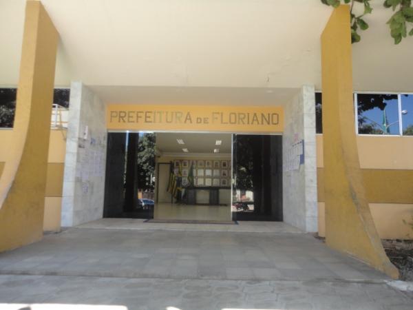 Ultimato para o I. P. T. U.
