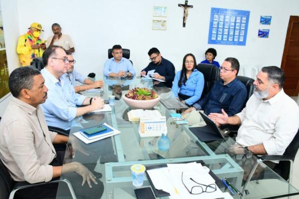 Prefeitura de Floriano se reúne com Águas do Piauí para tratar sobre vazamentos na rede de esgoto(Imagem:Secom)