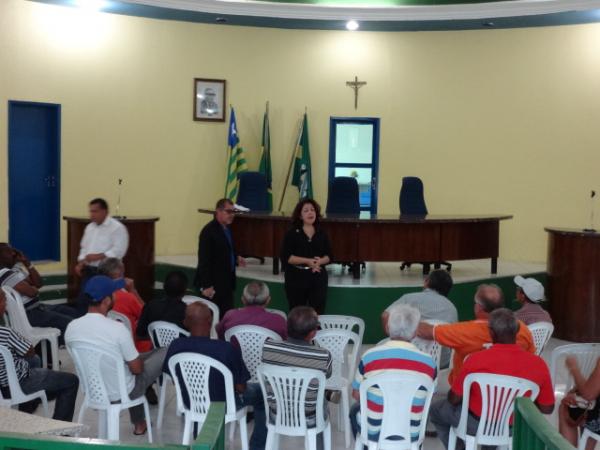 Sindicato dos Taxistas de Floriano promoveu reunião na Câmara Municipal