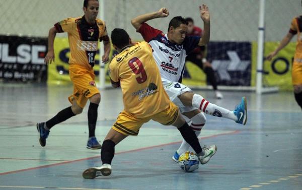 Na estreia da Liga Nordeste, Caju&iacute;na empatou em 1 a 1 com o Vento em Popa.(Imagem:Zerosa Filho/CBFS)