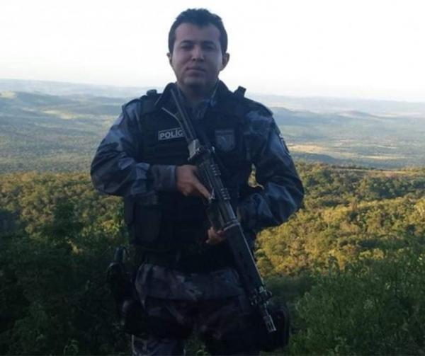 Policial Militar morre em colisão de carro com carreta na BR-407 em Paulistana