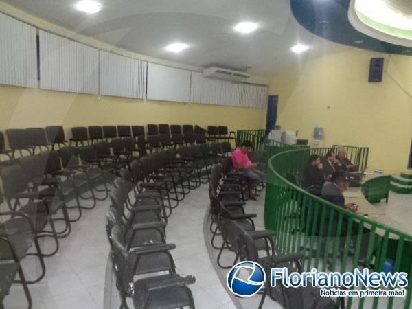 Apresenta&ccedil;&atilde;o de Projetos e Requerimentos marcaram Sess&atilde;o Ordin&aacute;ria na C&acirc;mara de Floriano(Imagem:FlorianoNews)