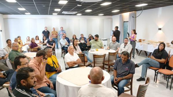 Prefeitura de Floriano promove caf&eacute; da manh&atilde; com profissionais da imprensa local.(Imagem:FlorianoNews)