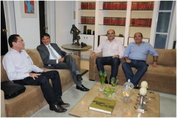 Oscar Proc&oacute;pio &eacute; recebido em audi&ecirc;ncia pelo Governador Wellington Dias.(Imagem:Assessoria)