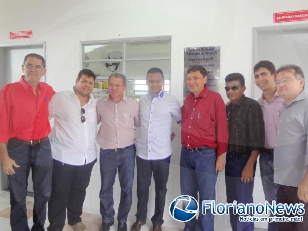  S&atilde;o Francisco do Piau&iacute; inaugura escola modelo com presen&ccedil;a de autoridades.(Imagem:FlorianoNews)
