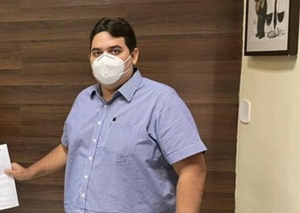 Advogado envolvido em acidente deixou uma pessoa morta e três feridas toma posse como diretor-tesour
