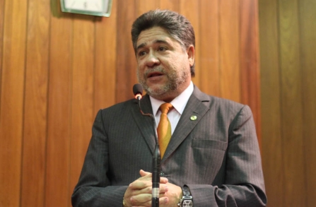 PMDB do Piauí aguarda governador para definição sobre apoio a base