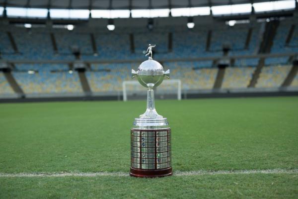 Chuta Aí: escalações de Palmeiras e Santos em finais de Libertadores
