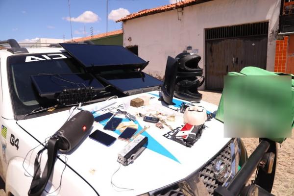 Suspeitos de se passarem por entregadores para praticar assaltos são presos em Teresina