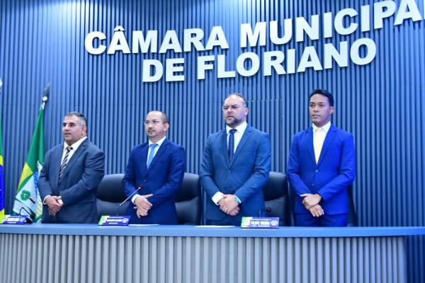 Aberto o Ano Legislativo 2026 de Floriano: sessão é marcada pela mensagem do Poder Executivo
