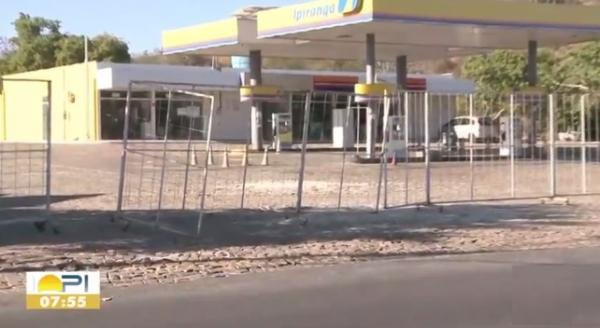 Polícia investiga se gerente de posto de combustíveis morto a tiros foi vítima de acerto de contas