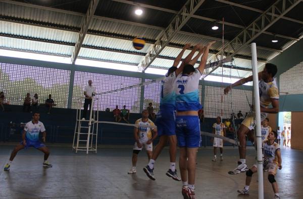 Mano V&ocirc;lei perde s&eacute;rie invicta, mas tem revanche na final contra a AABB.(Imagem:Josiel Martins/GloboEsporte.com)