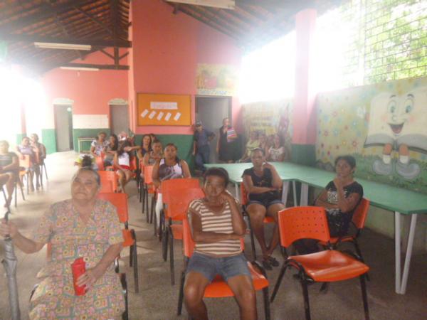 Tempo Integral é tema de reunião com pais e mestres da U.E. Ribeiro Gonçalves