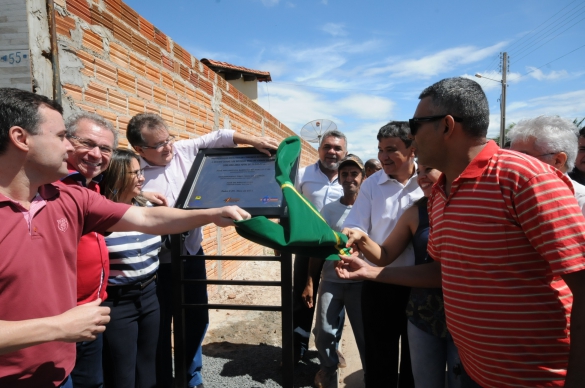 Governo Inaugura Obras de Pavimentação em Pedro II