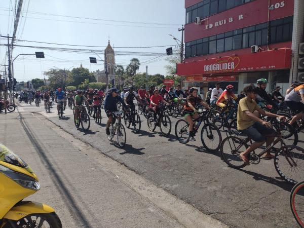 Ciclistas tomam as ruas de Floriano no Circuito de Bike Paraíba