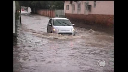 Chuva causa estragos e Fórum de Floriano suspende as audiências