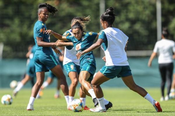 Marta tem chances de estrear contra Austr&aacute;lia na Copa do Mundo.(Imagem:Rener Pinheiro/MoWa Press)