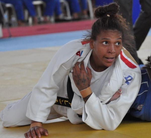 Rafaela Silva perde luta e vê Instituto Reação cair diante do Pinheiros na final do Grand Prix