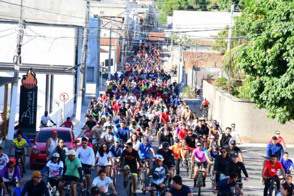 128 anos: Tradicional Passeio Ciclístico de aniversário dá show de participação em Floriano