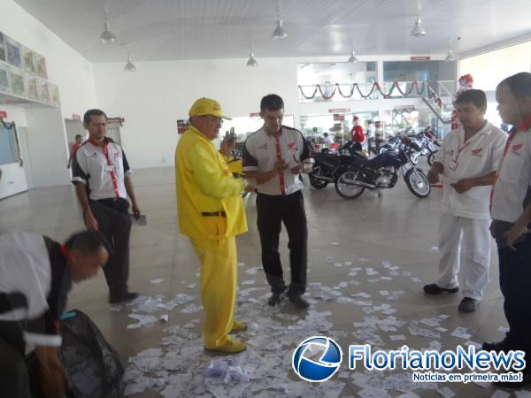 Concession&aacute;ria Honda Cajueiro Motos fez sorteio de TV LCD.(Imagem:FlorianoNews)